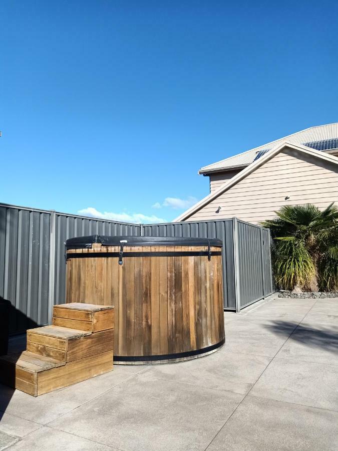 Riverbend Family Lodge Napier Exterior photo