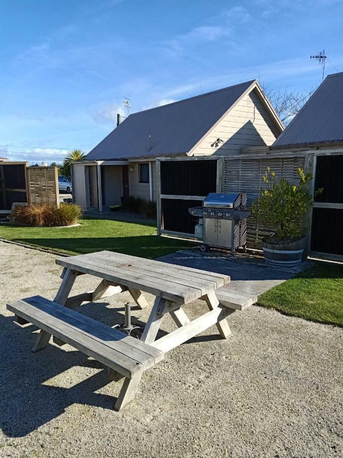 Riverbend Family Lodge Napier Exterior photo